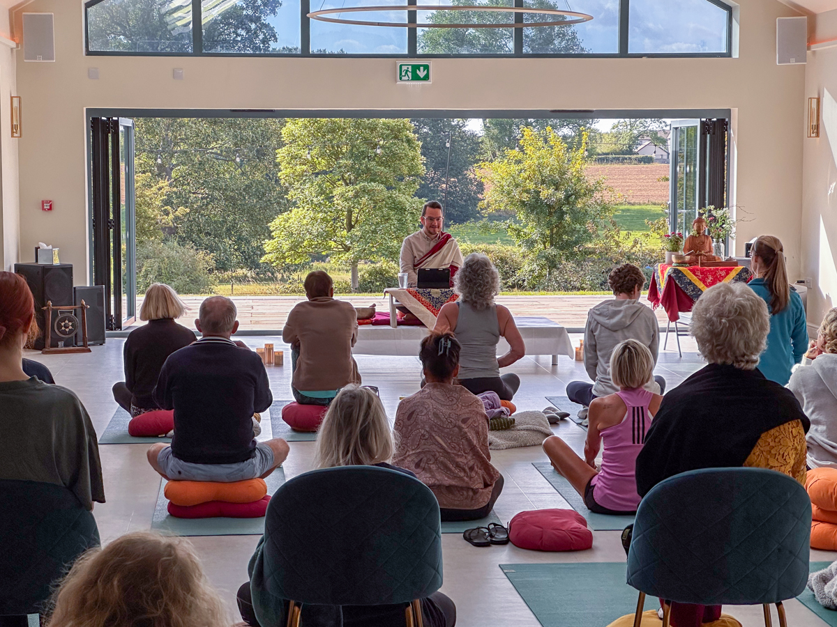 David teaching at our Lincolnshire retreat venue